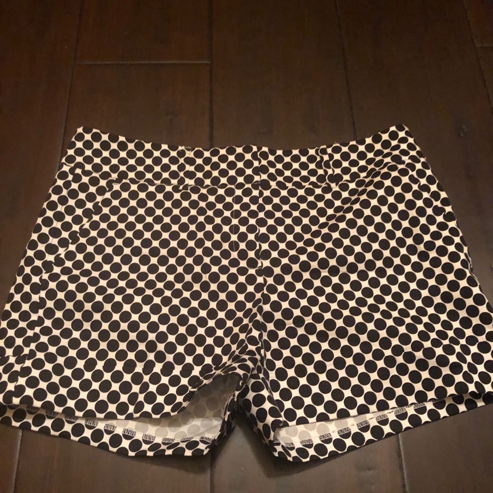 NY&CO black and white polka dot shorts
